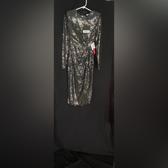 IEENA FOR MAC DUGGAL 26721 NWT
Structured Long Sleeve Side Twist Midi Dress - Picture 4 of 6